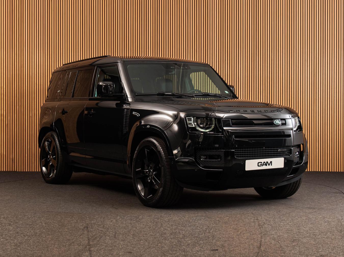 Land Rover Defender 110 X-Dynamic HSE P400e