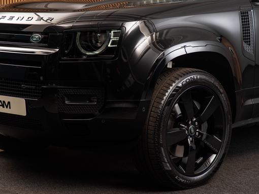 Land Rover Defender 110 X-Dynamic HSE P400e