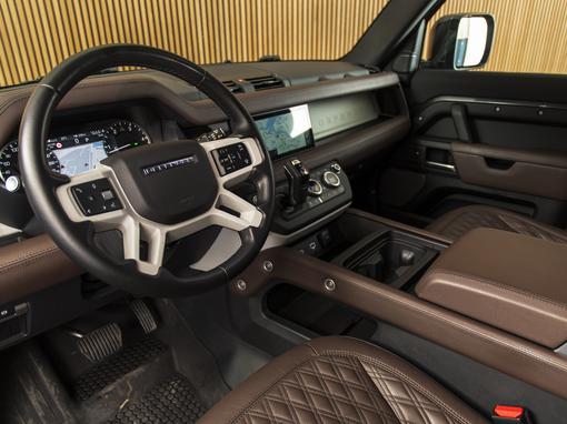 Land Rover Defender 110 Hard Top D250