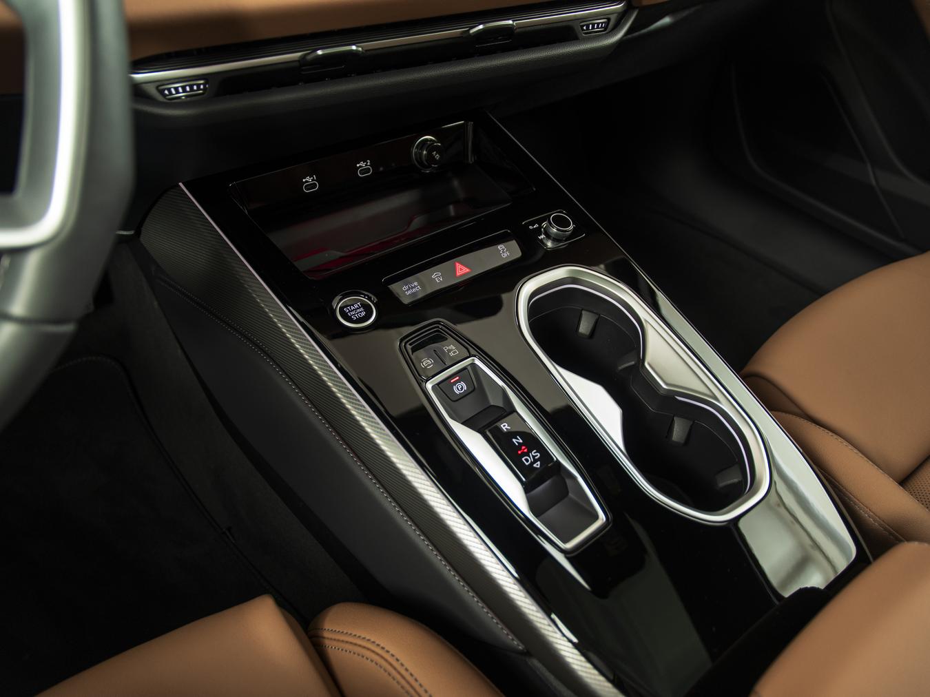 Audi A6 Avant e-hybrid quattro 220kw