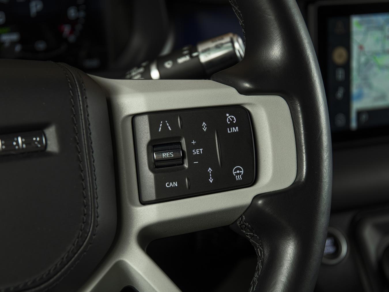 Land Rover Defender 110 X-Dynamic HSE P400e