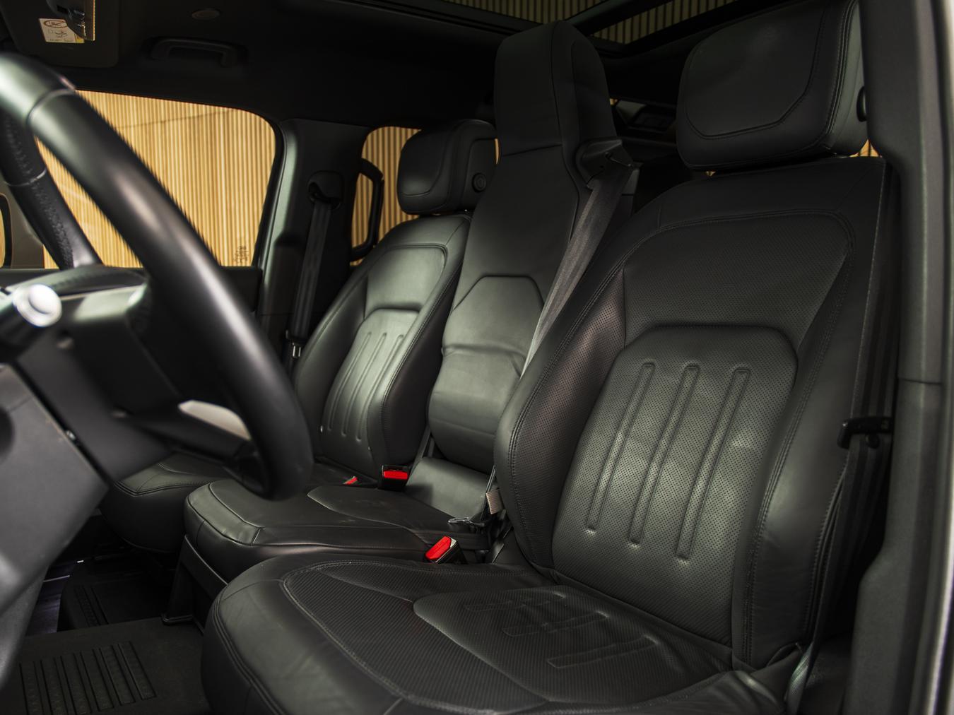 Land Rover Defender 110 X-Dynamic HSE P400e