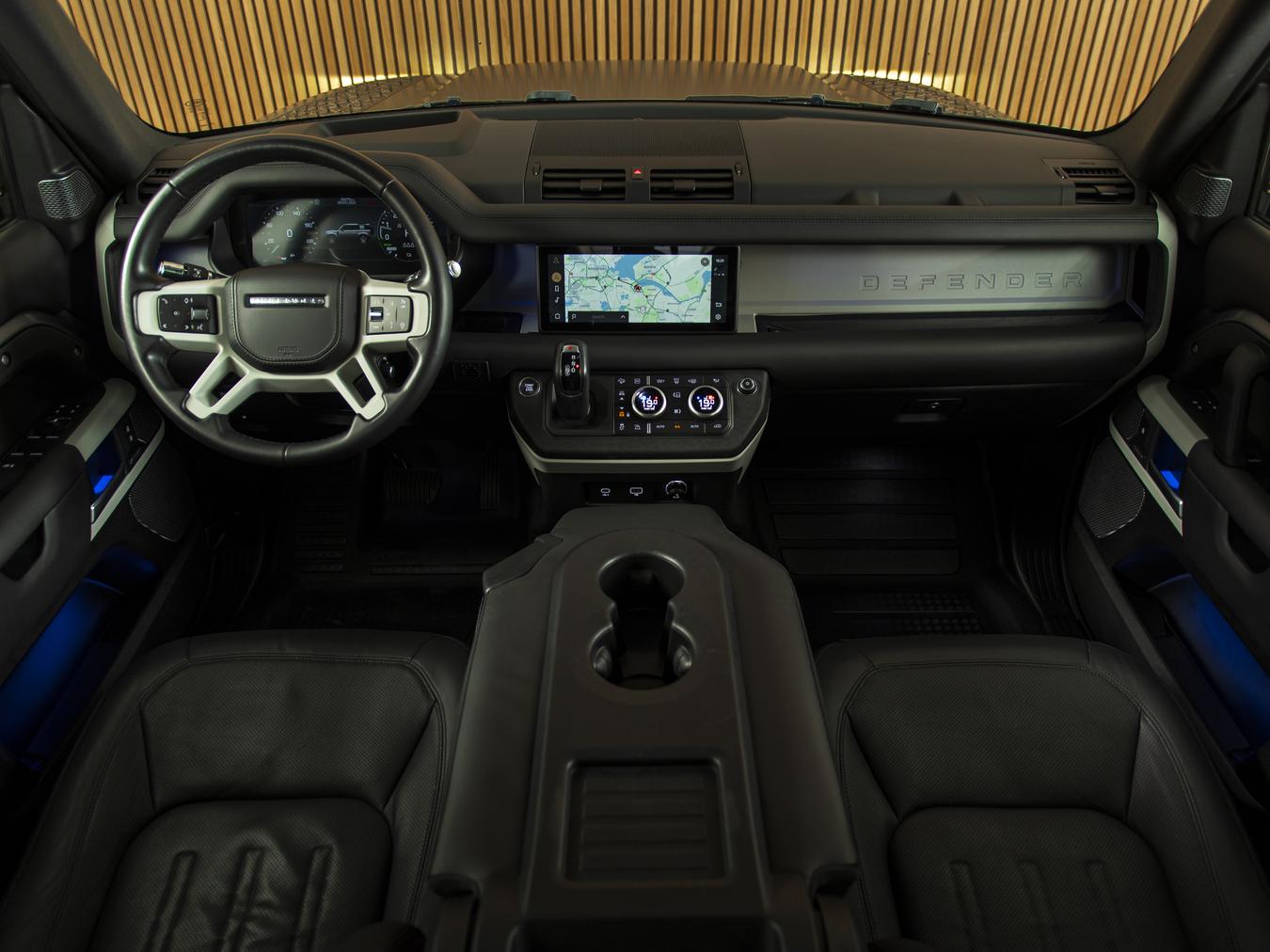 Land Rover Defender 110 X-Dynamic HSE P400e