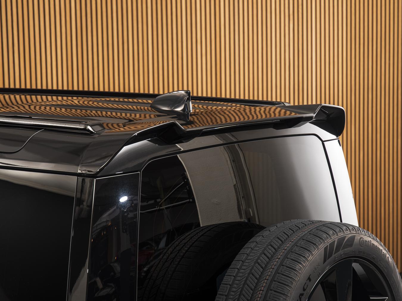 Land Rover Defender 110 X-Dynamic HSE P400e