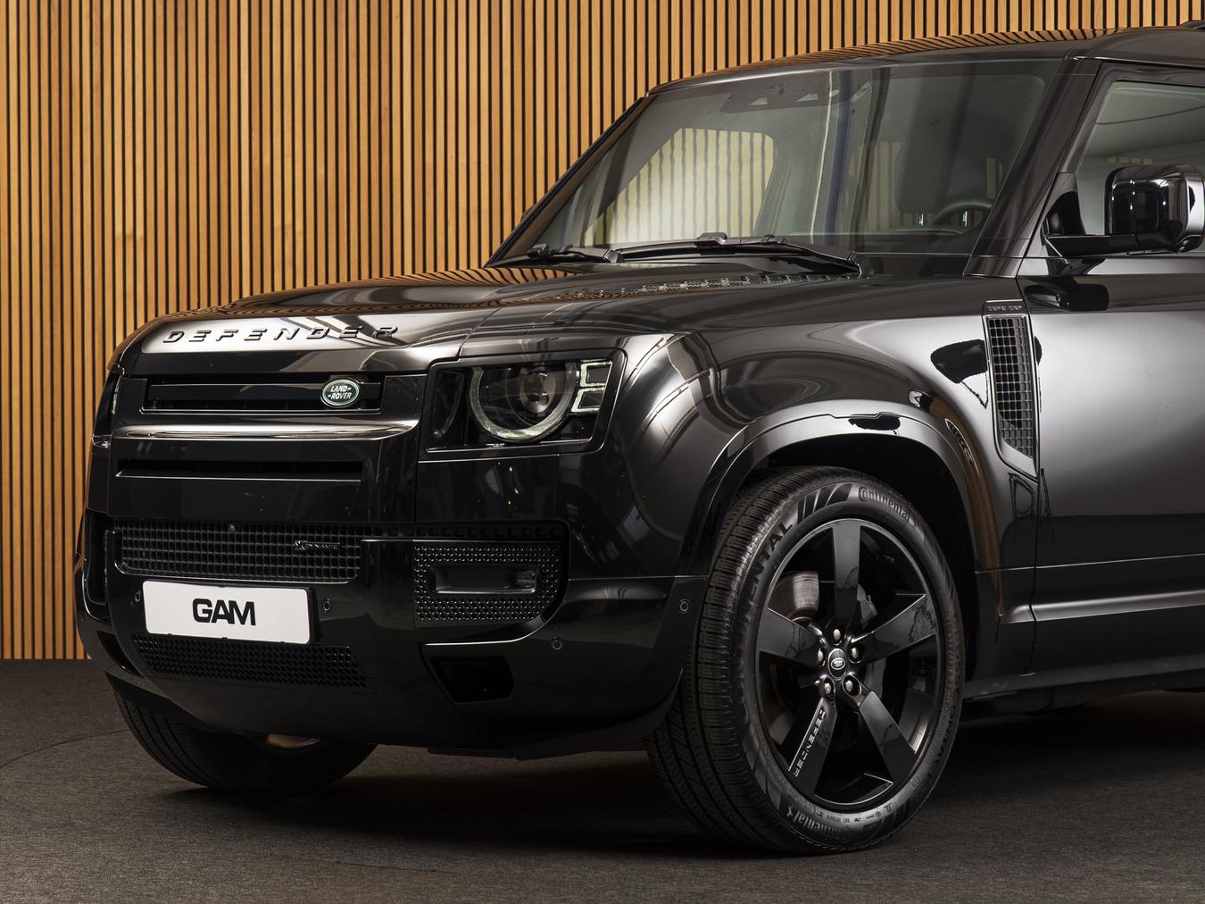 Land Rover Defender 110 X-Dynamic HSE P400e
