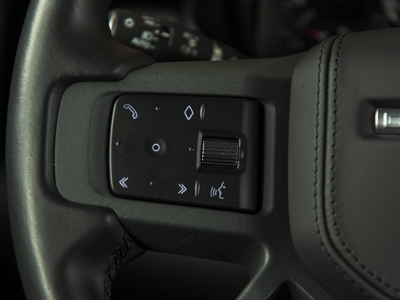 Land Rover Defender 110 X-Dynamic HSE P400e