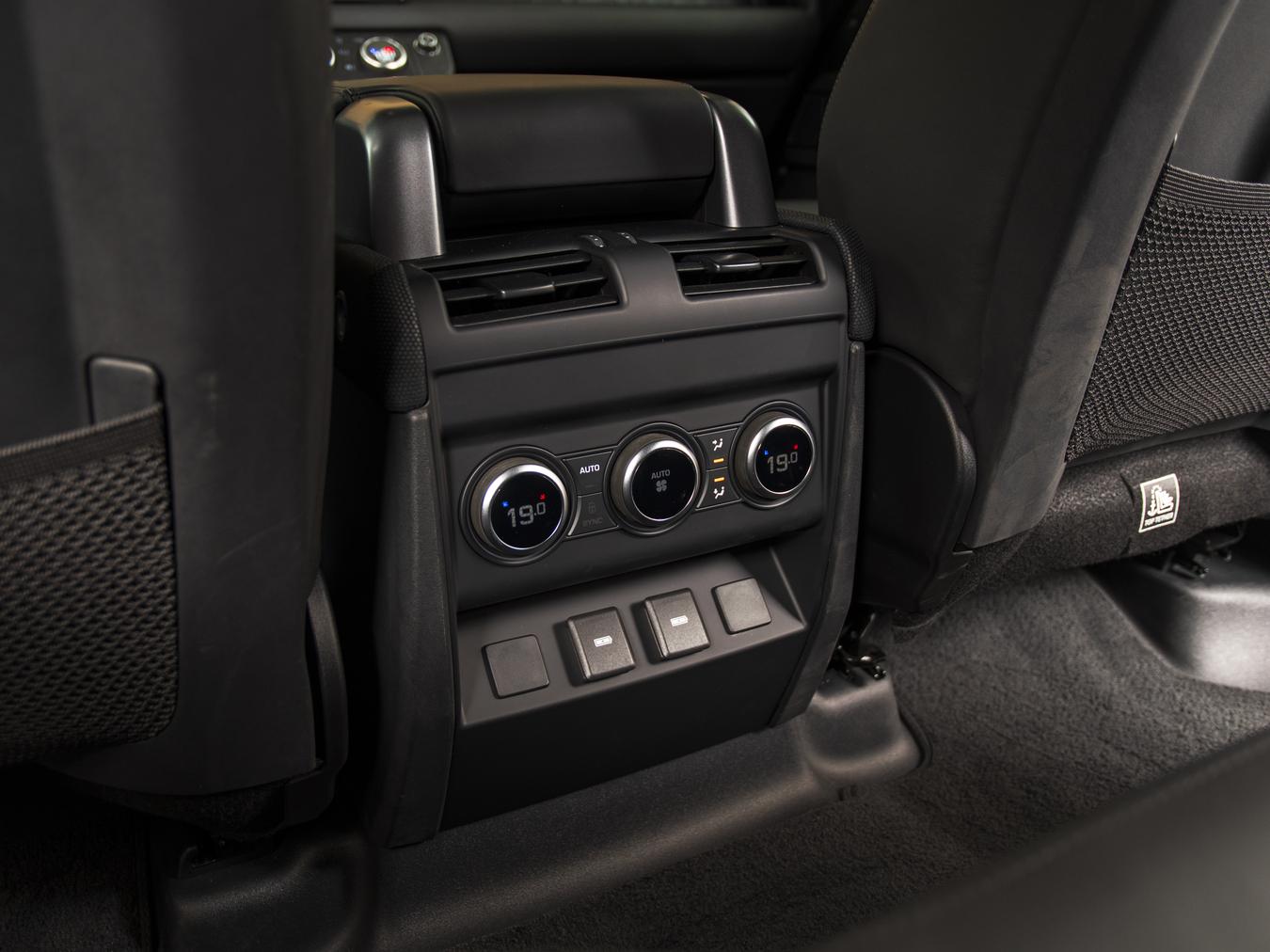 Land Rover Defender 110 X-Dynamic HSE P400e