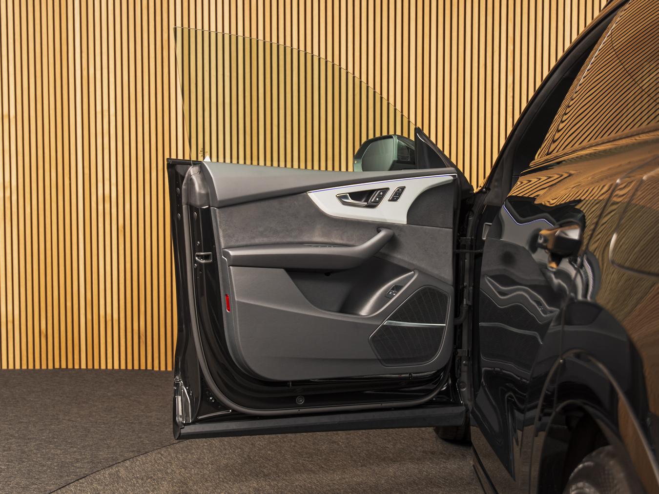 Audi Q8 55 TFSI-e Quattro S-Line