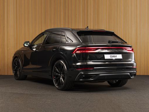 Audi Q8 55 TFSI-e Quattro S-Line