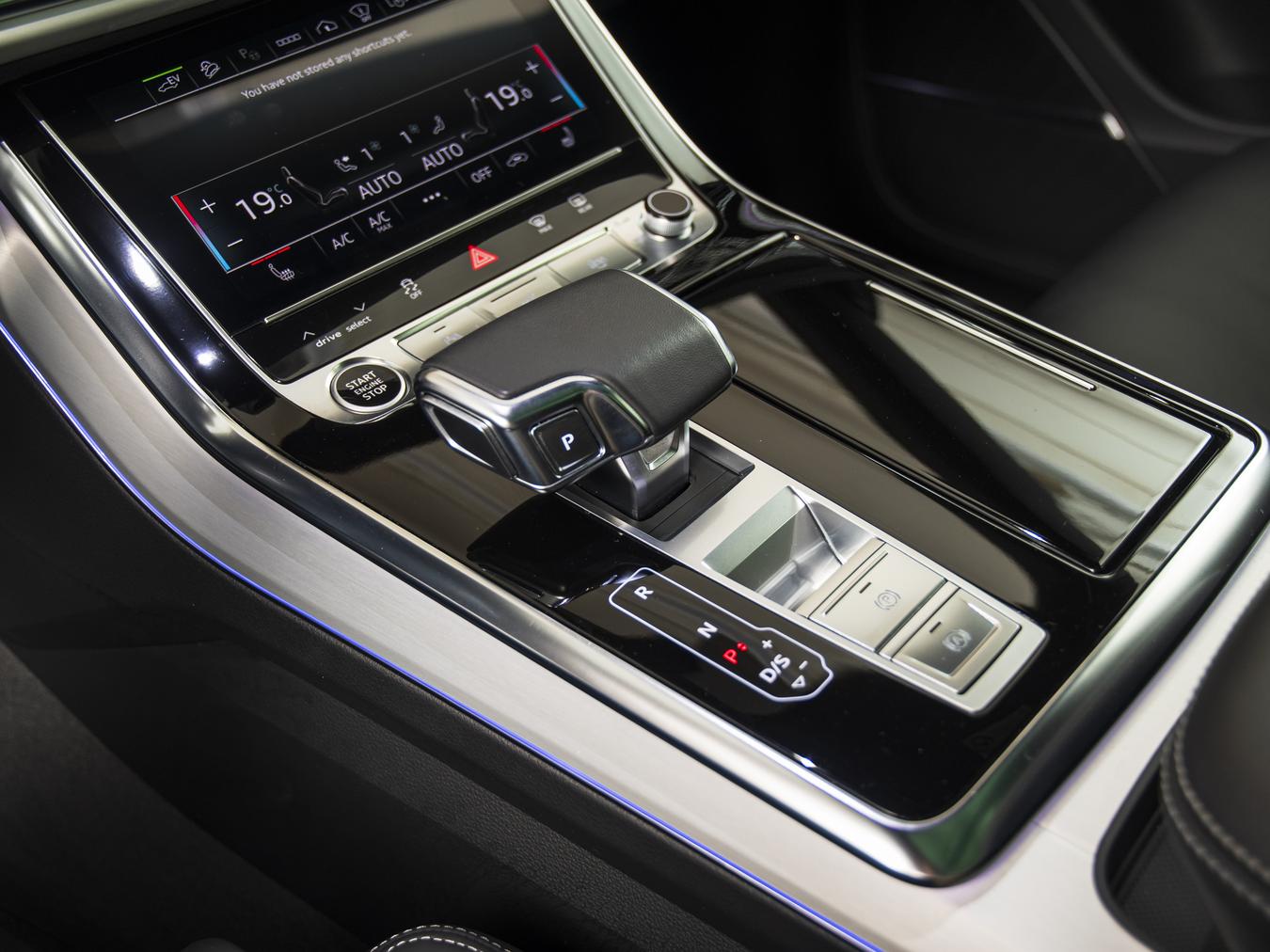 Audi Q8 55 TFSI-e Quattro S-Line