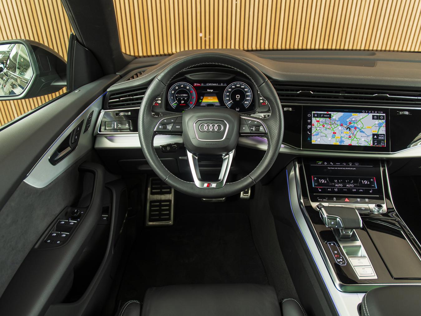 Audi Q8 55 TFSI-e Quattro S-Line