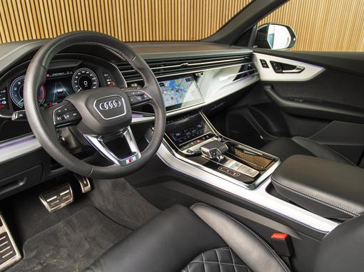 Audi Q8 55 TFSI-e Quattro S-Line