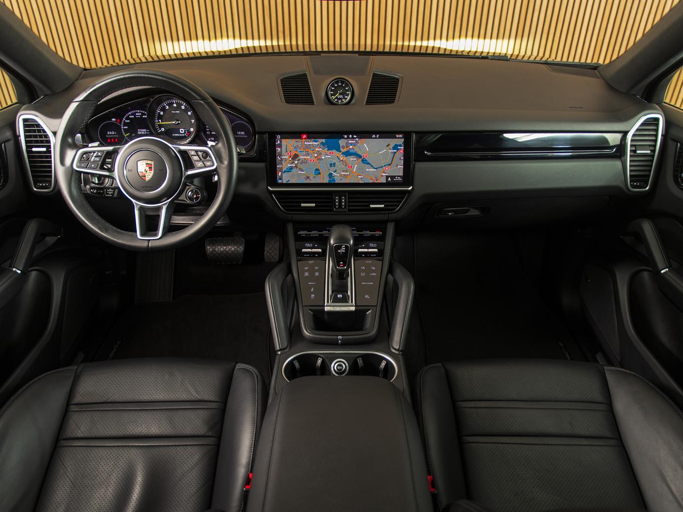 Porsche Cayenne E-Hybrid Coupe