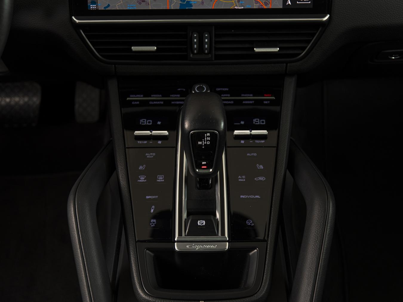 Porsche Cayenne E-Hybrid Coupe