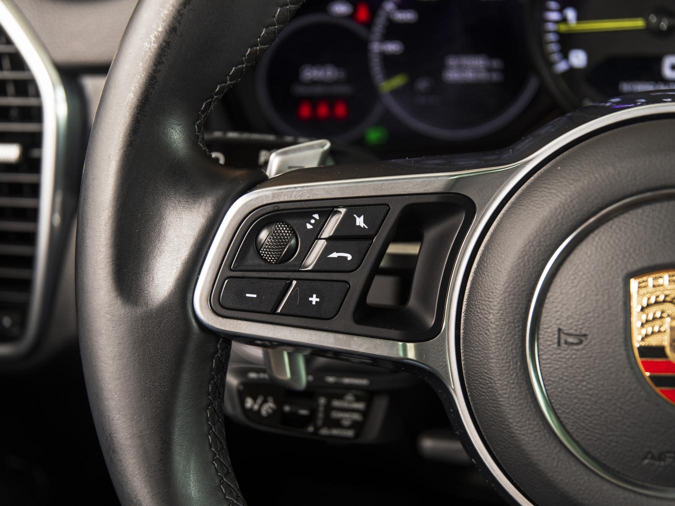 Porsche Cayenne E-Hybrid Coupe
