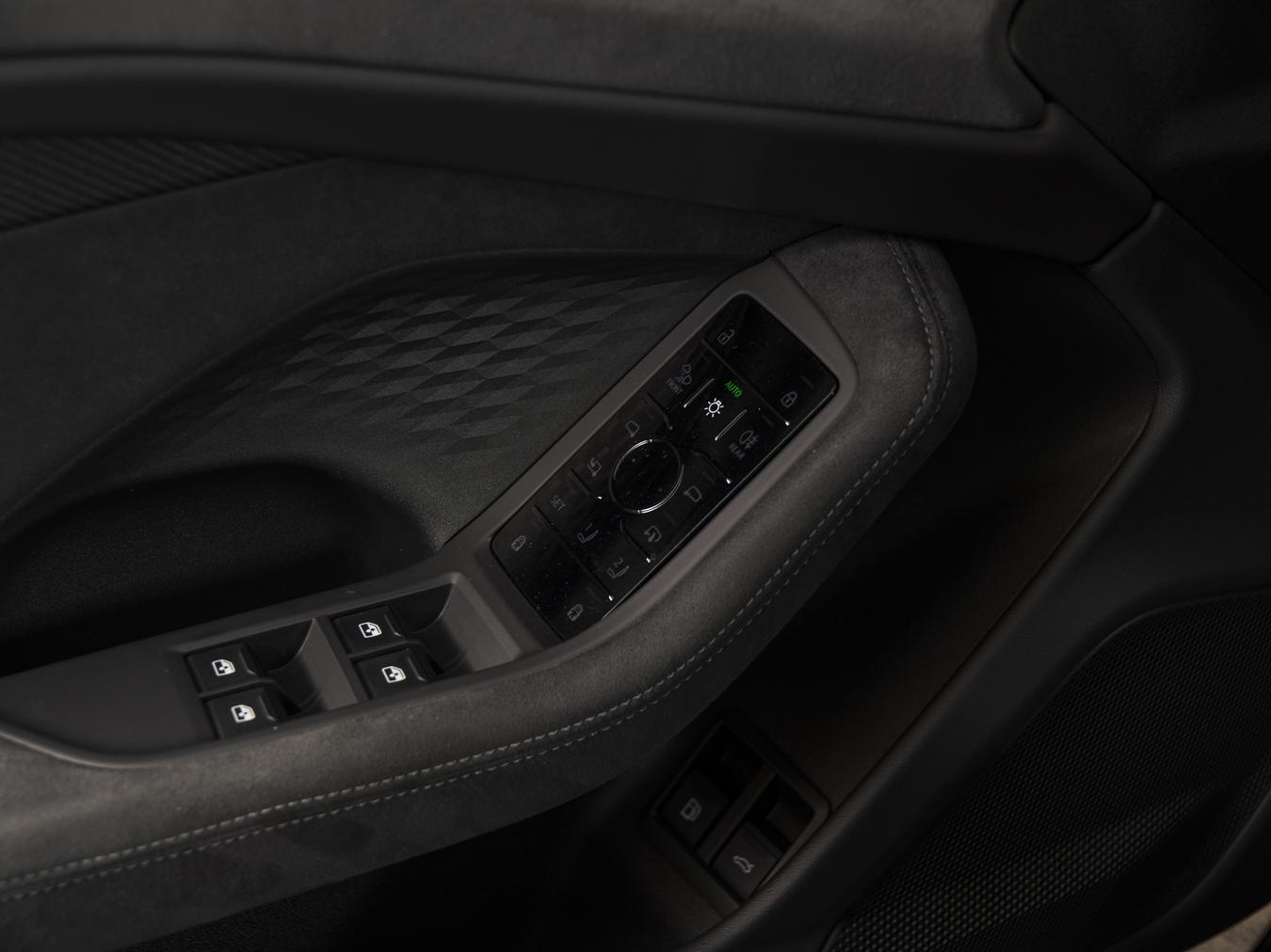 Audi A6 Avant e-hybrid quattro 270kw