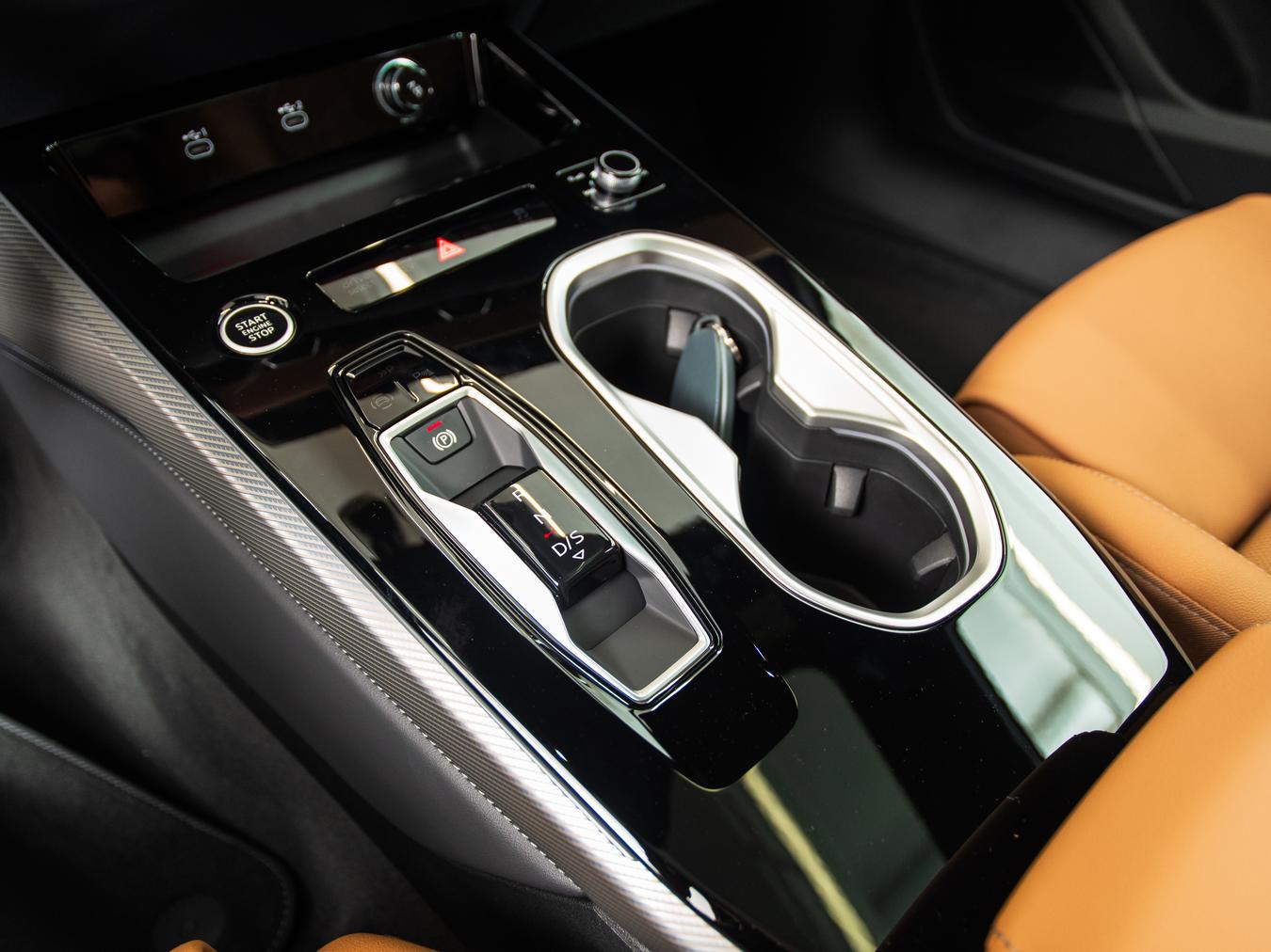 Audi A6 Avant e-hybrid quattro 220kw