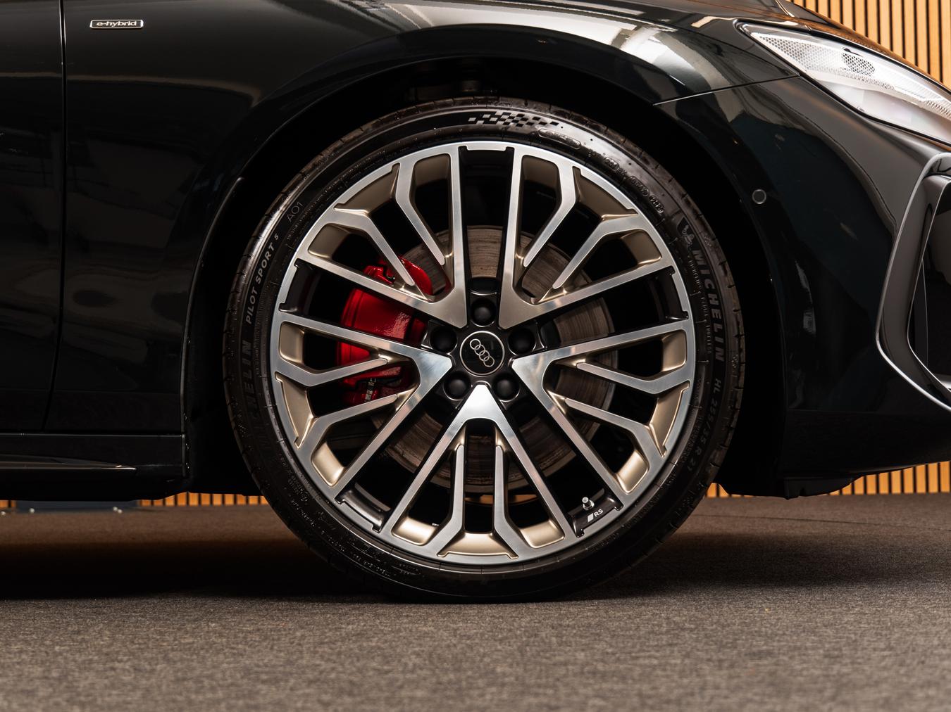 Audi A6 Avant e-hybrid quattro 220kw