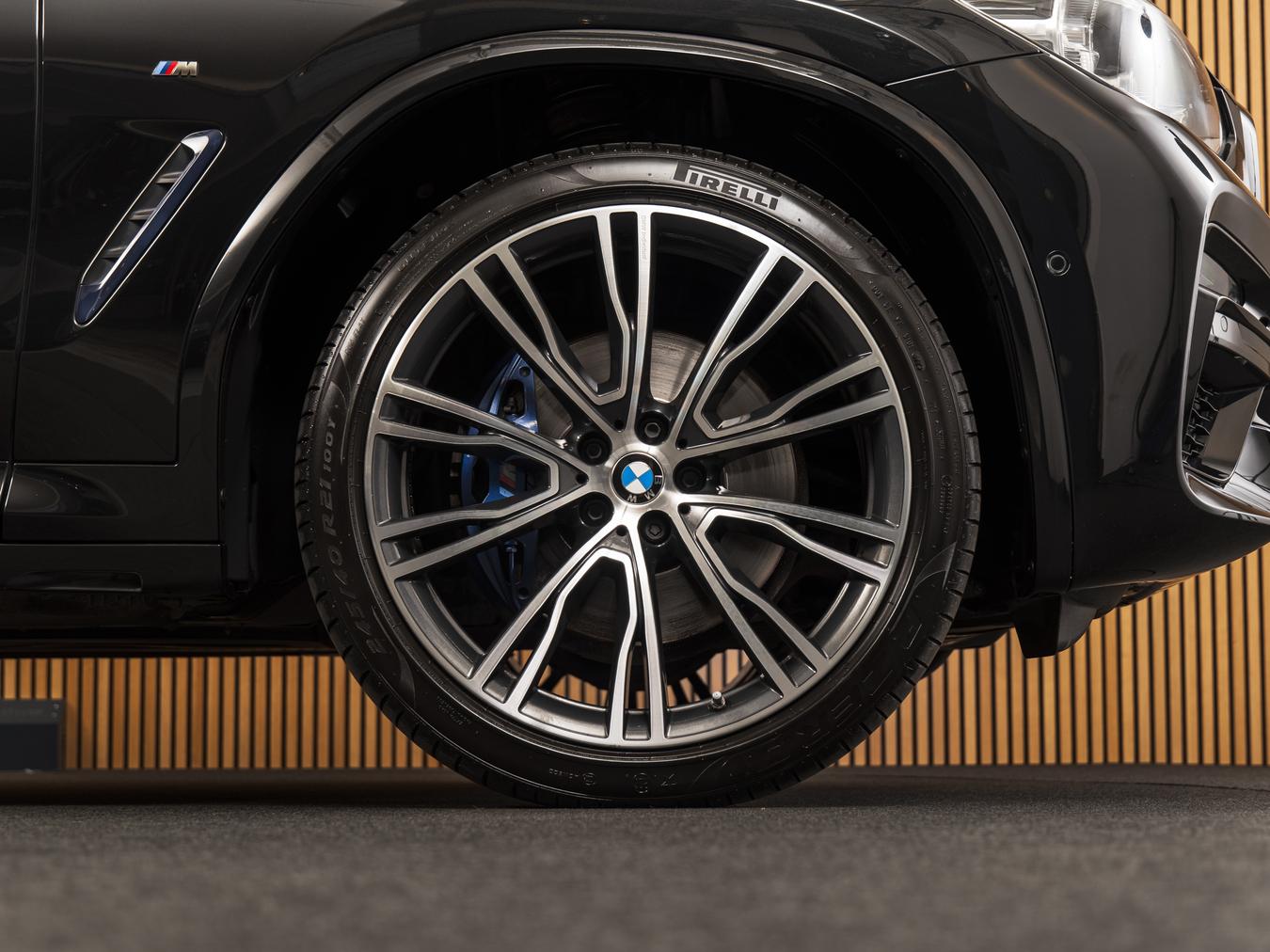 BMW X4 M40i