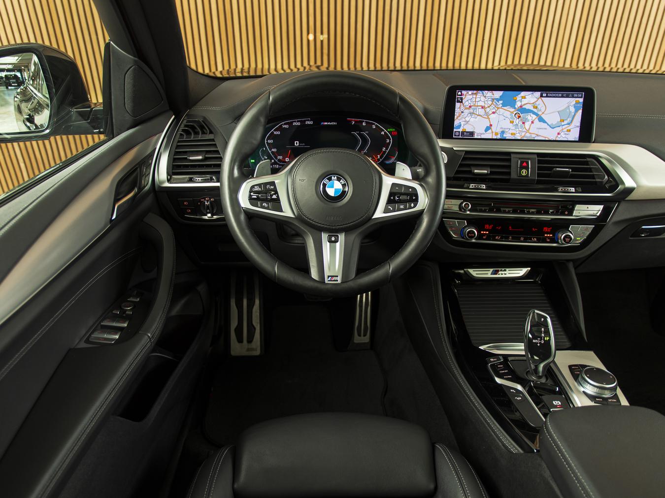 BMW X4 M40i