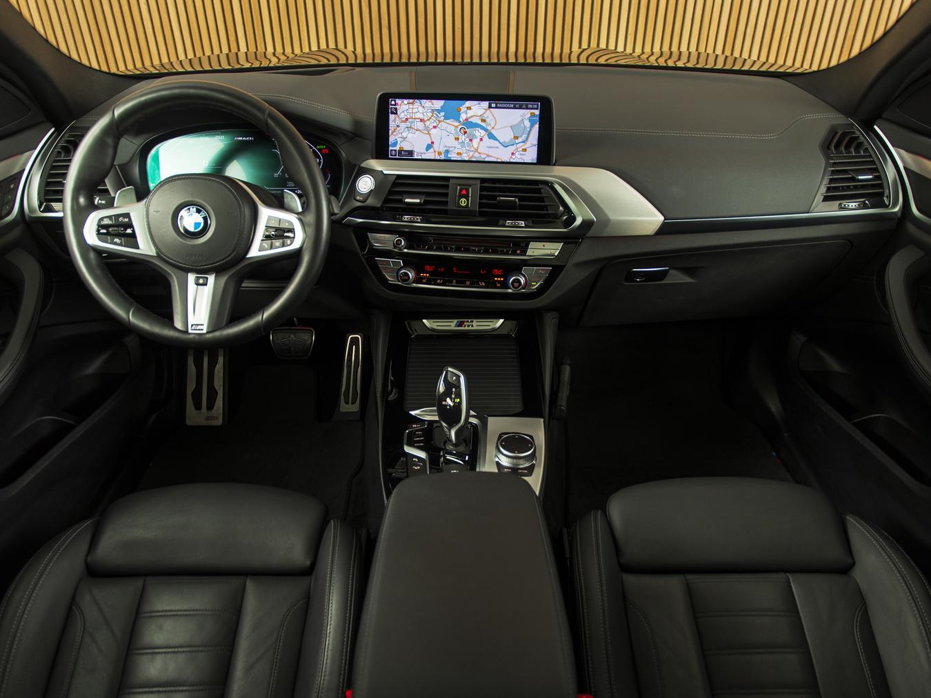 BMW X4 M40i