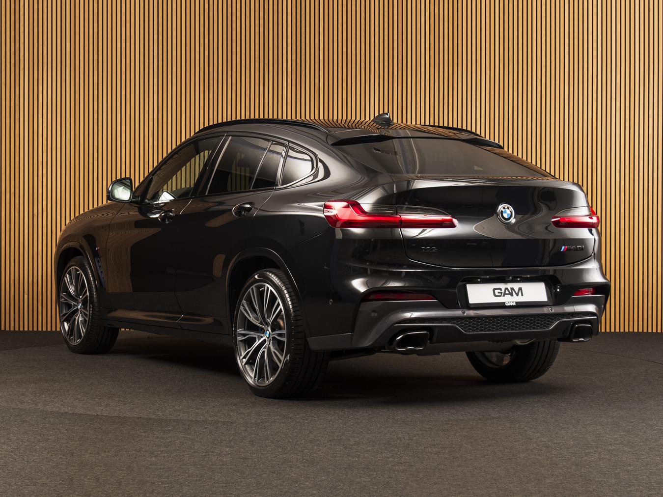 BMW X4 M40i