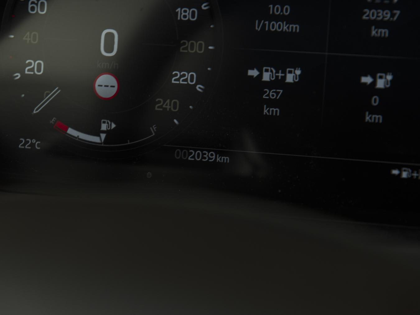 Land Rover Defender 110 X-Dynamic HSE P300e