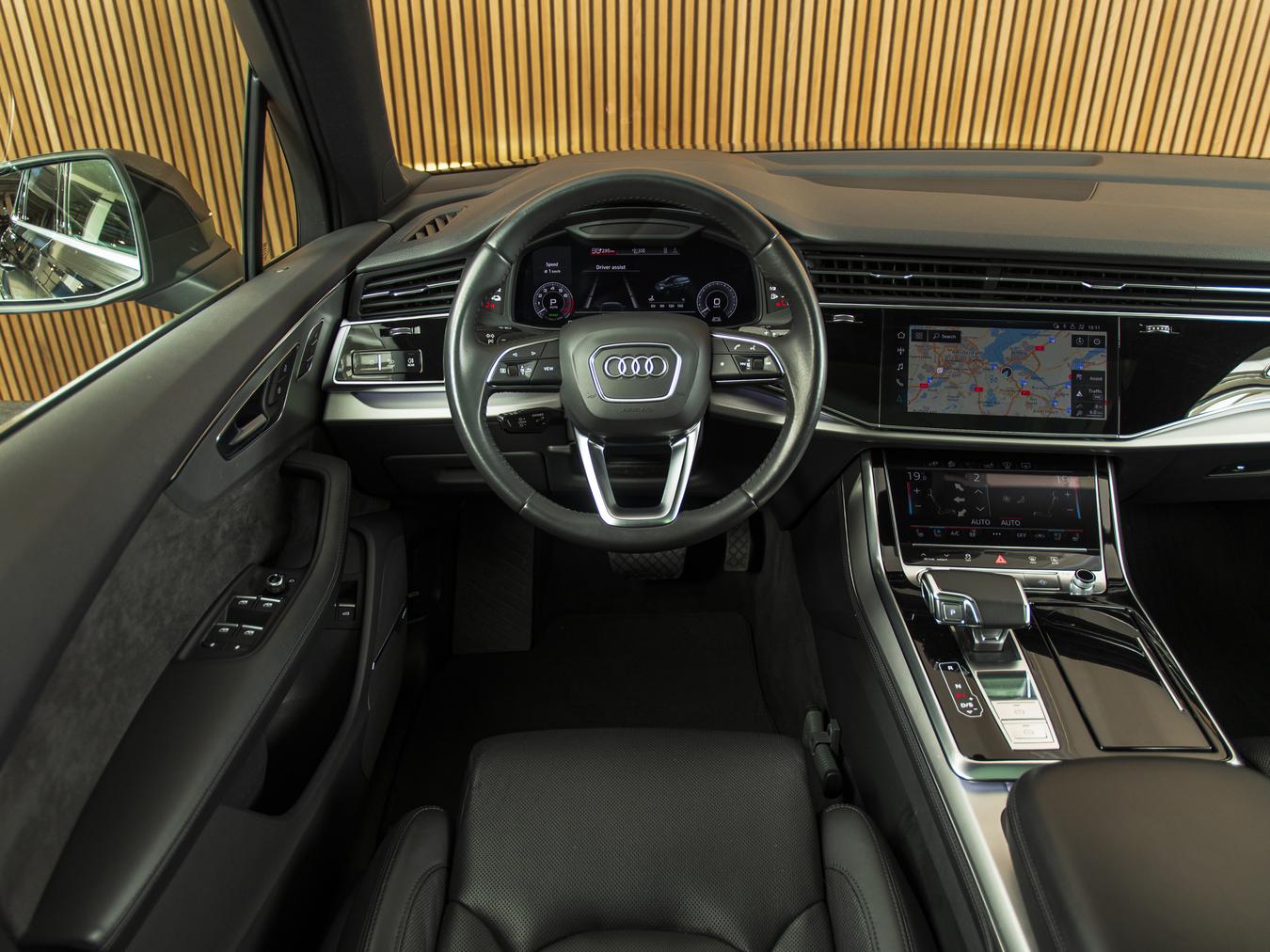 Audi Q7 55 TFSI-e Quattro S-Line
