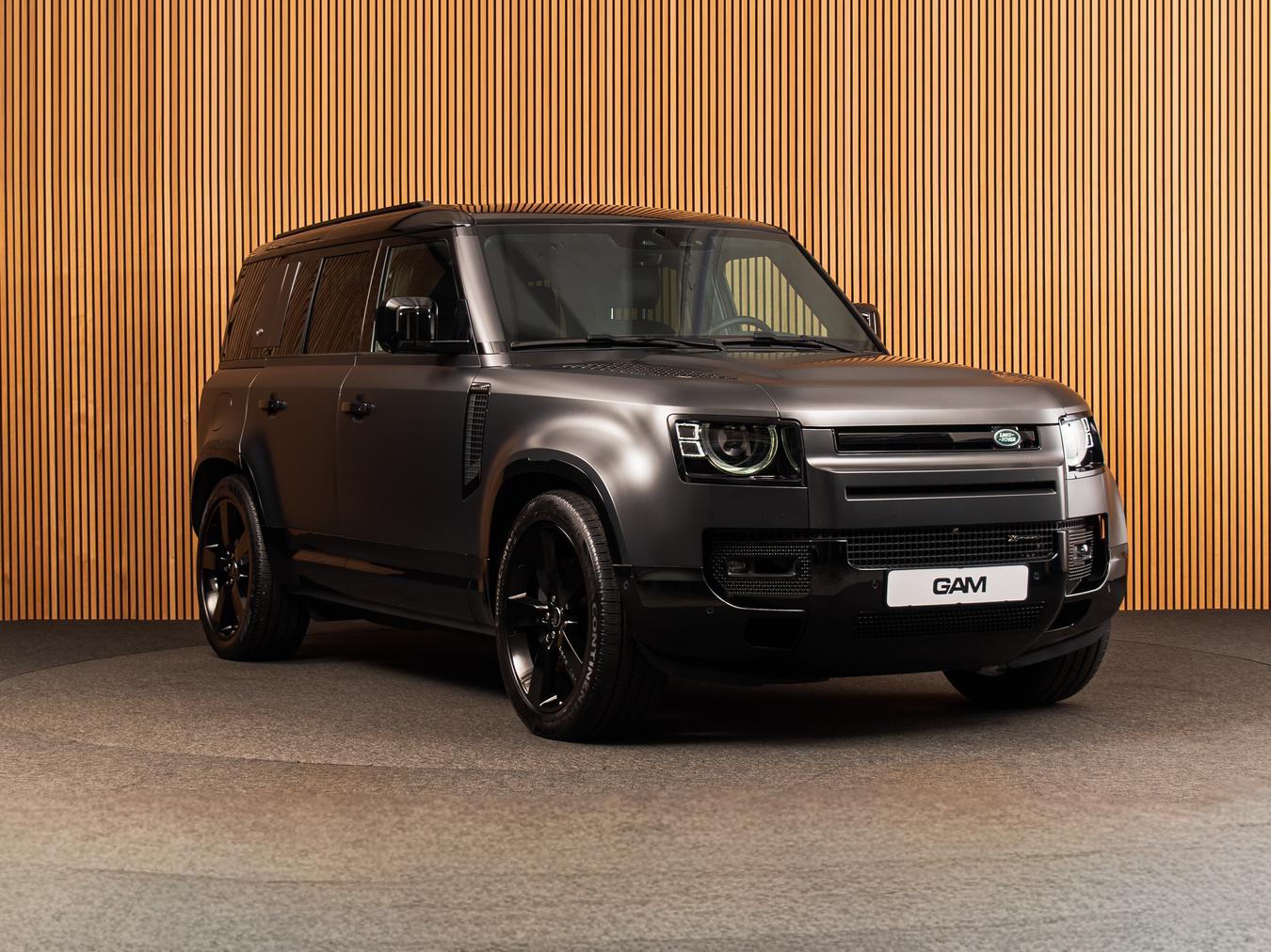 Land Rover Defender 110 X-Dynamic SE P400e