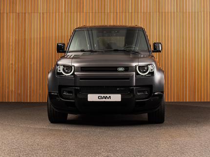 Land Rover Defender 110 X-Dynamic SE P400e