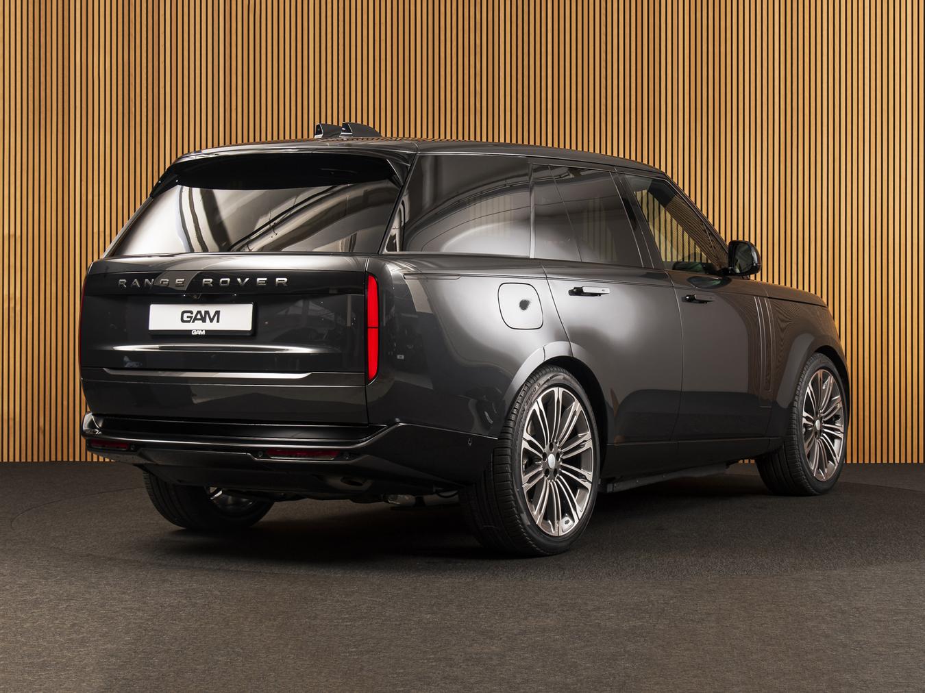 Land Rover Range Rover P460e HSE