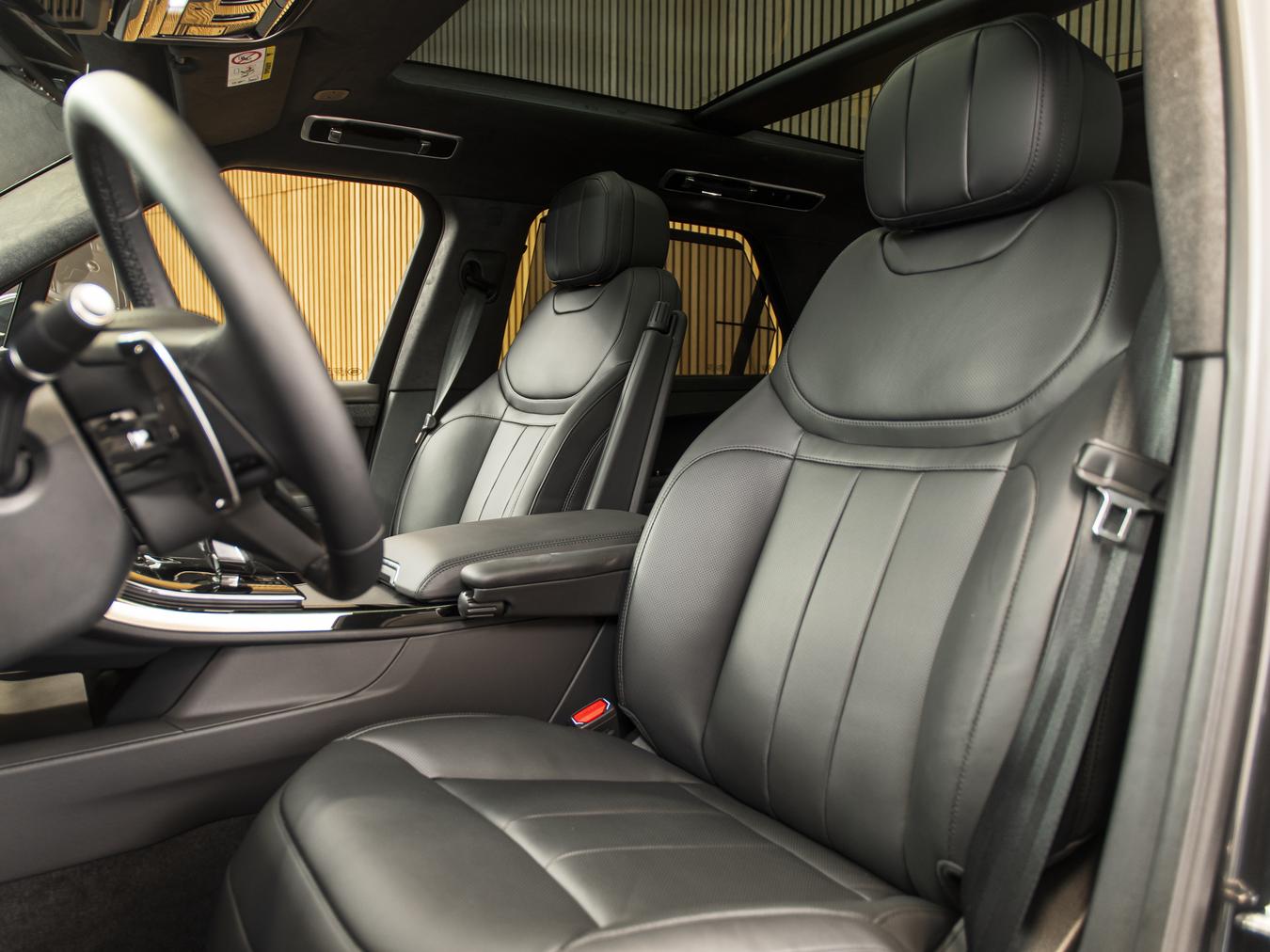 Land Rover Range Rover Sport P550e Autobiography