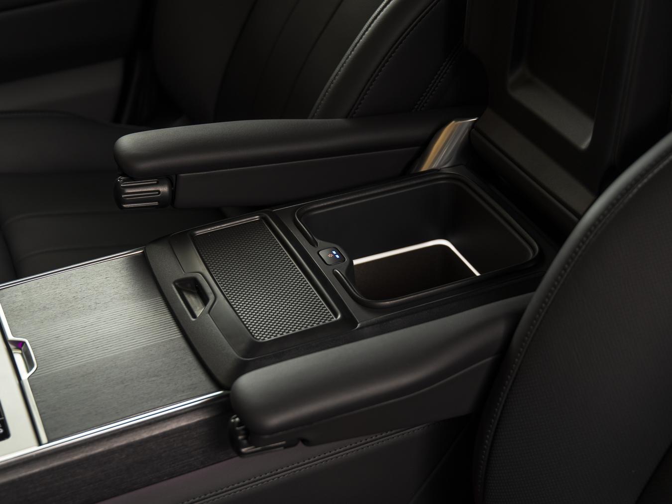 Land Rover Range Rover P550e Autobiography