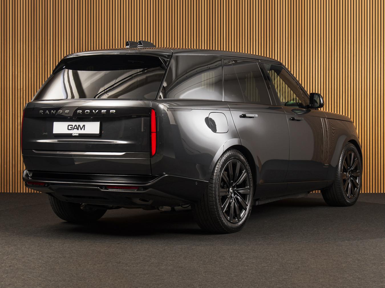 Land Rover Range Rover P550e Autobiography