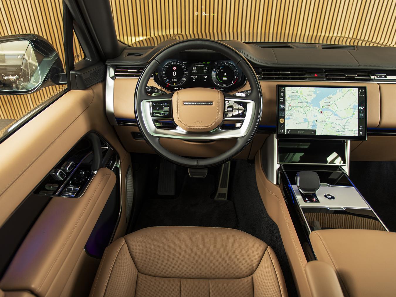 Land Rover Range Rover P550e Autobiography