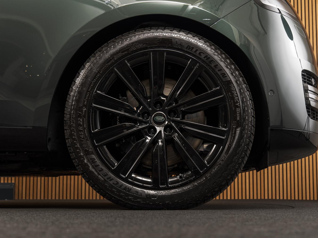 Land Rover Range Rover P550e Autobiography