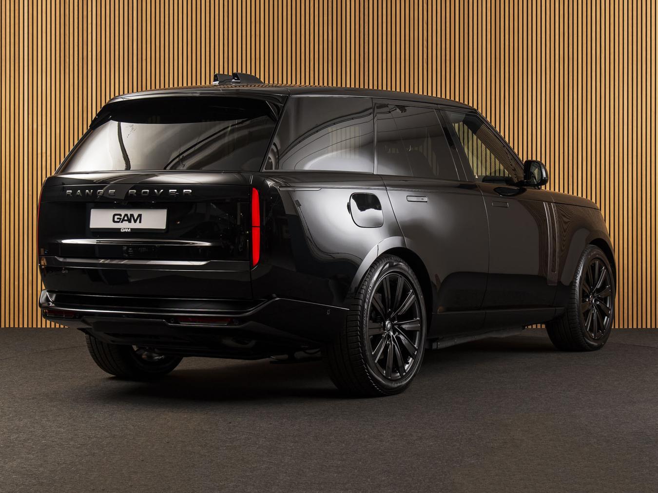 Land Rover Range Rover P460e HSE