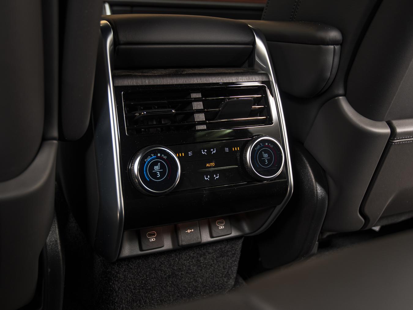 Land Rover Range Rover P460e HSE