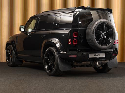 Land Rover Defender 110 D250 X Dynamic SE