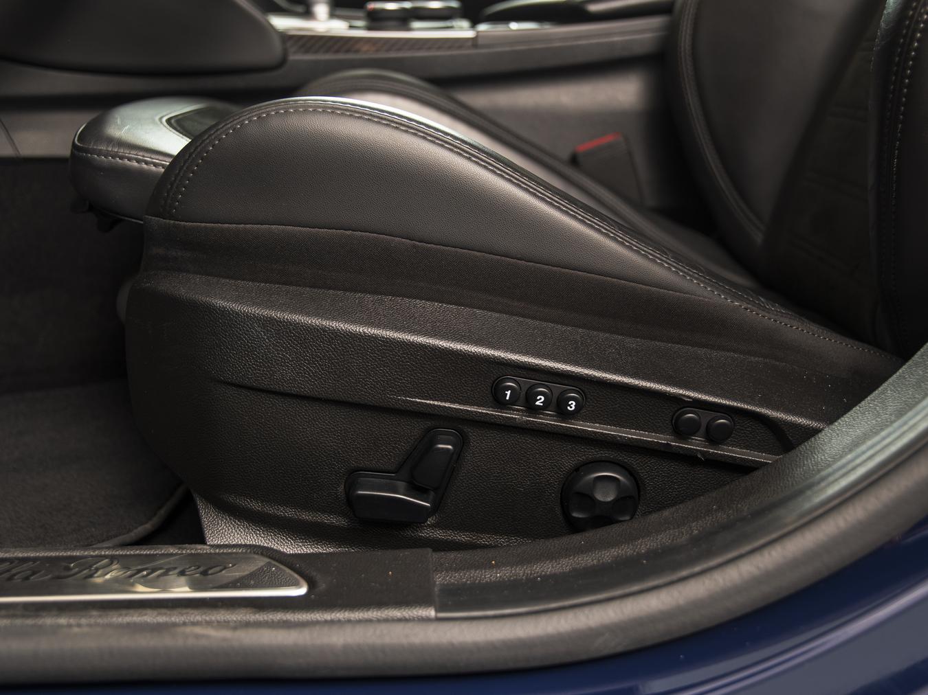 Alfa Romeo  Giulia 2.9 V6 Quadrifoglio