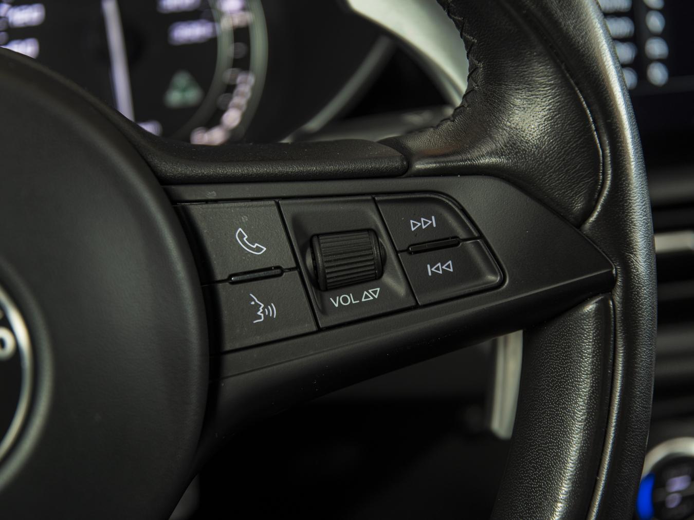 Alfa Romeo  Giulia 2.9 V6 Quadrifoglio