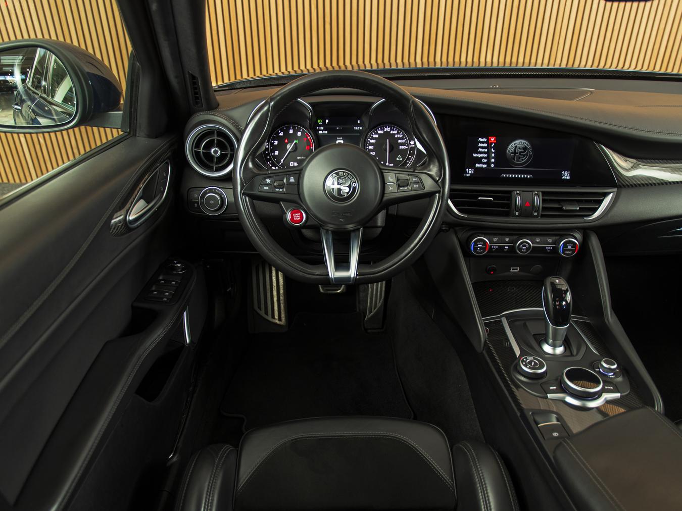 Alfa Romeo  Giulia 2.9 V6 Quadrifoglio