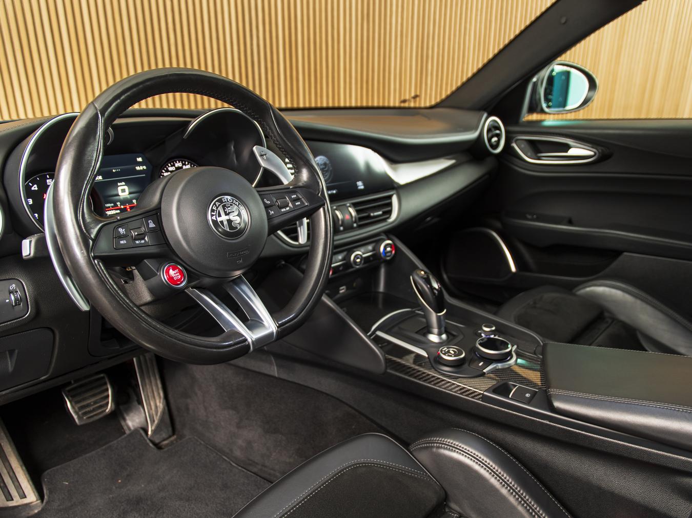 Alfa Romeo  Giulia 2.9 V6 Quadrifoglio