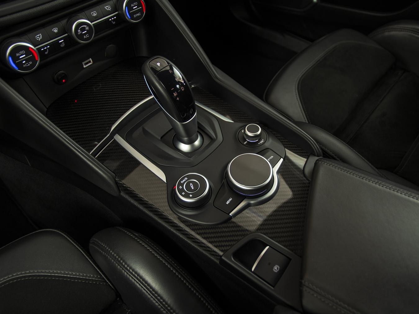 Alfa Romeo  Giulia 2.9 V6 Quadrifoglio