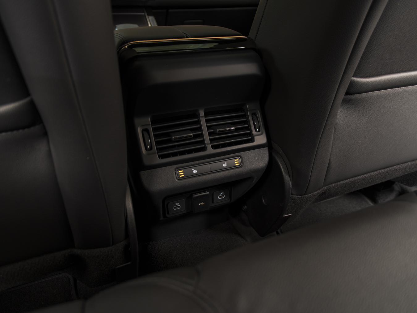 Land Rover Range Rover Evoque P270e R-Dynamic SE