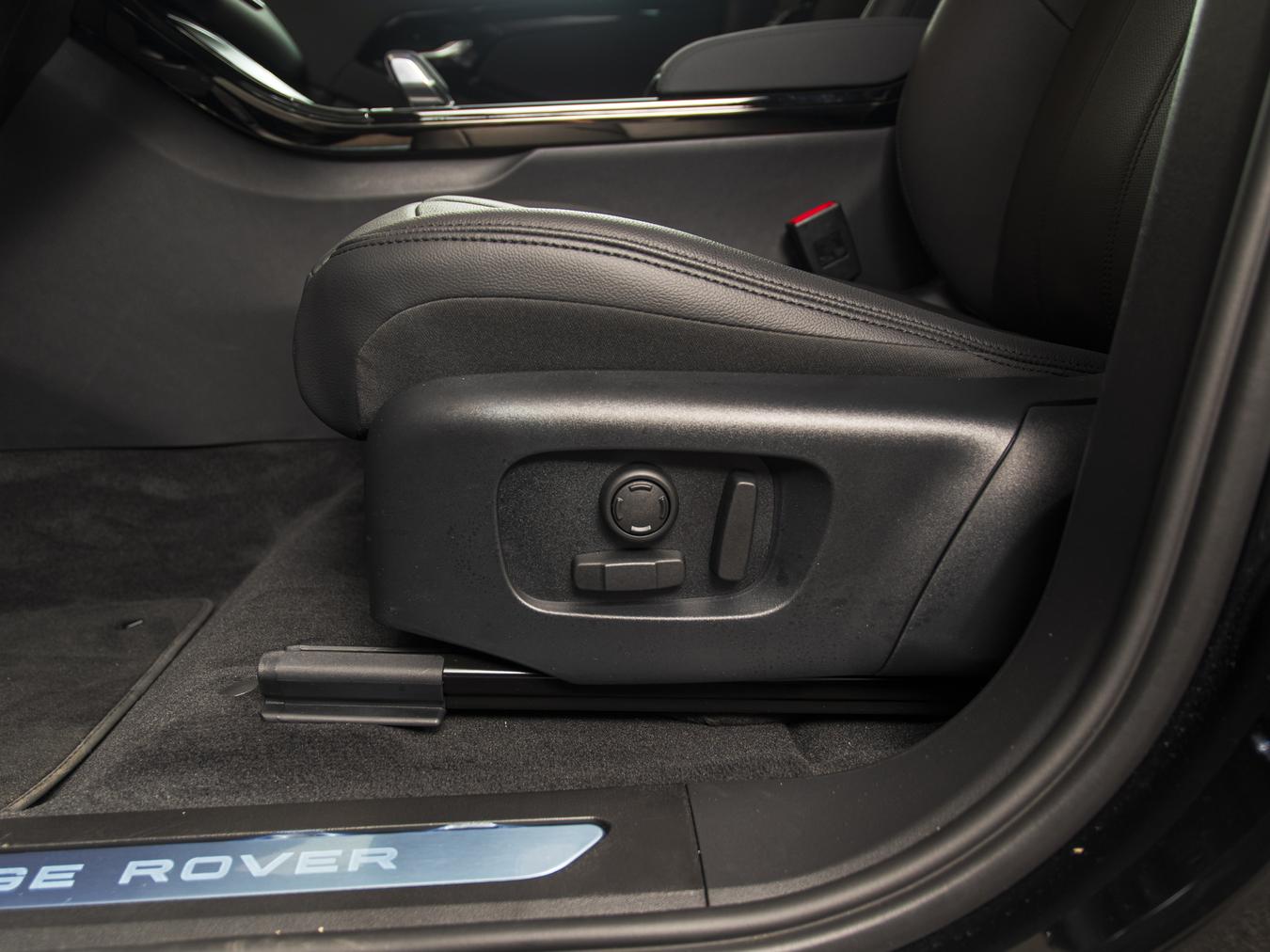 Land Rover Range Rover Evoque P270e R-Dynamic SE