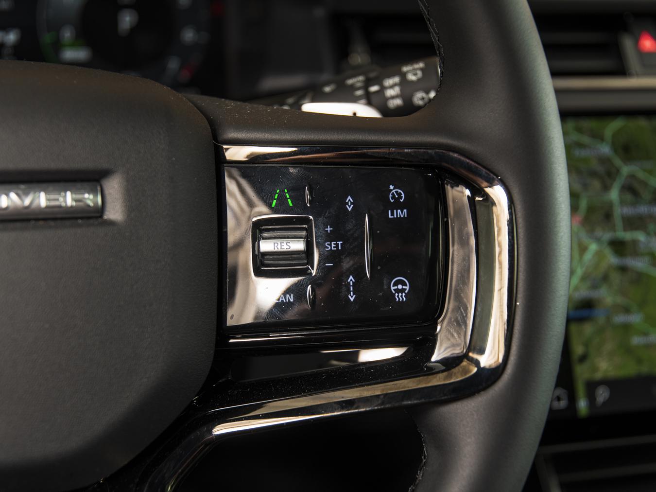 Land Rover Range Rover Evoque P270e R-Dynamic SE