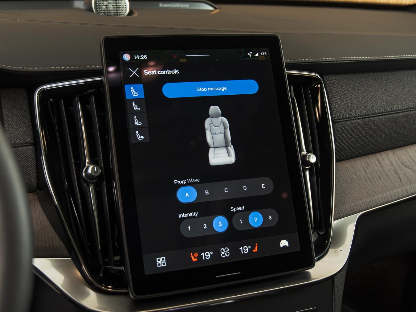 Volvo XC90 T8 AWD Ultra Dark