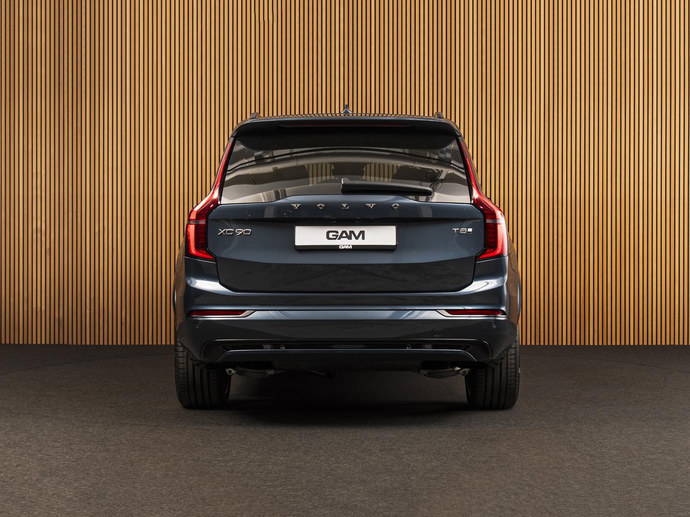 Volvo XC90 T8 AWD Ultra Dark