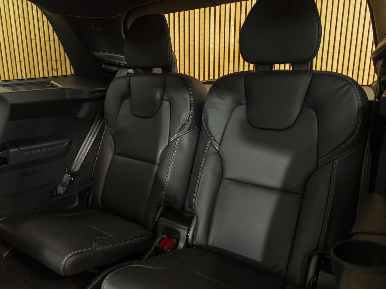 Volvo XC90 T8 AWD Ultra Dark